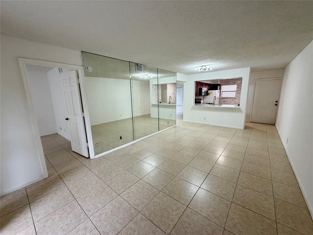 3355 Jaywood Terrace, Unit J111 Boca Raton, FL 33431 - Photo 6 of 30