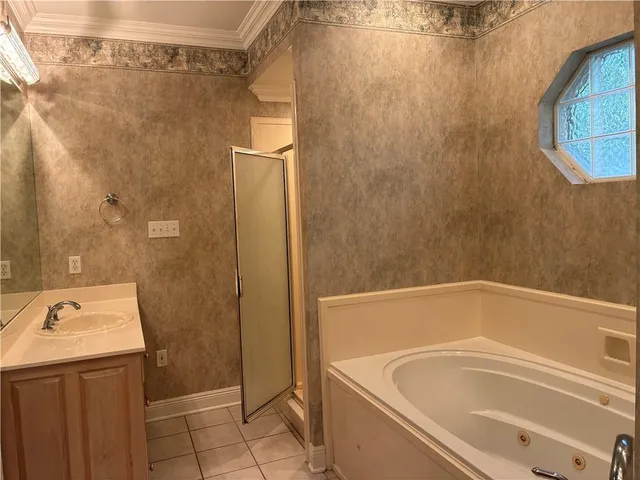 $2,700 | 363 North O Hammond Highway, New Orleans, LA 70124