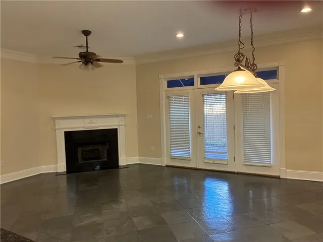 $2,700 | 363 North O Hammond Highway, New Orleans, LA 70124