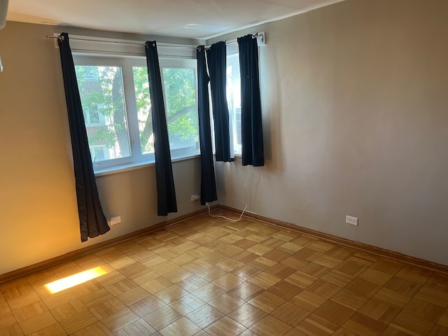 7210 Oak Avenue, Unit 3SW River Forest, IL 60305 - Photo 16 of 20 a view of an empty room with window