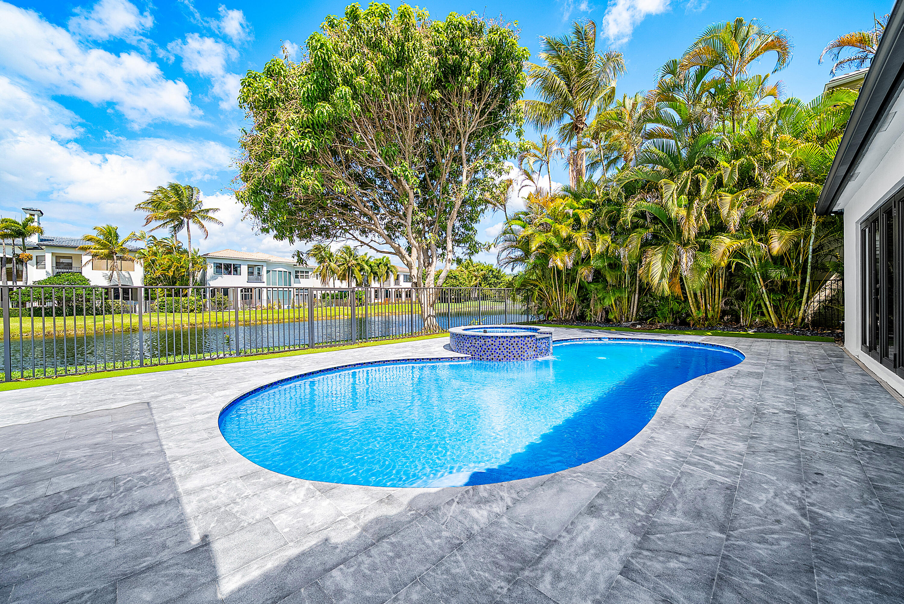 17585 Middlebrook Way Boca Raton, FL 33496 - Photo 40 of 55 054-17585MiddlebrookWay-BocaRaton-FL-334