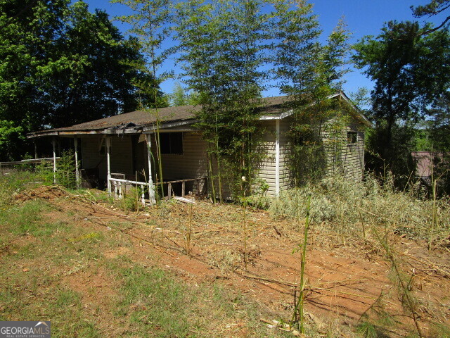 190 Youngblood Road Southeast Milledgeville, GA 31061 - Photo 20 of 37 a house view with swimming pool