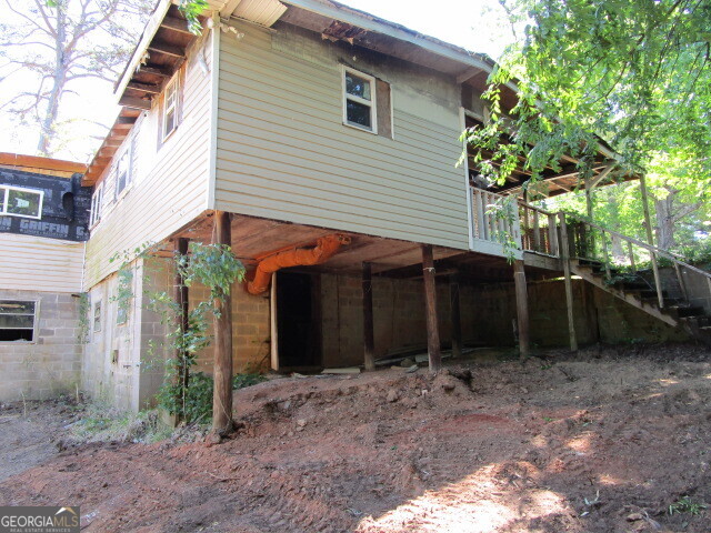 190 Youngblood Road Southeast Milledgeville, GA 31061 - Photo 29 of 37 a view of a house with a yard and garage