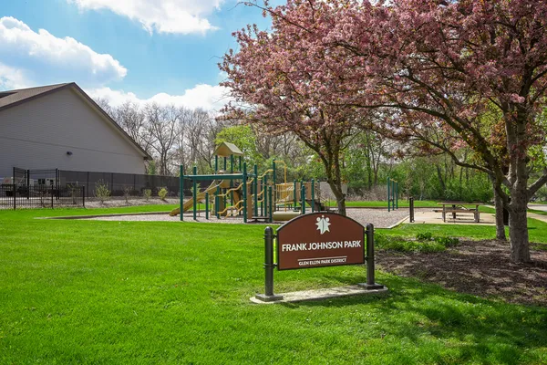 $499,900 | 507 Kenilworth Avenue, Glen Ellyn, IL 60137