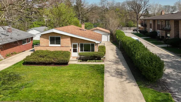 $499,900 | 507 Kenilworth Avenue, Glen Ellyn, IL 60137