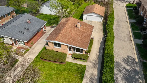 $499,900 | 507 Kenilworth Avenue, Glen Ellyn, IL 60137