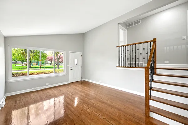 $499,900 | 507 Kenilworth Avenue, Glen Ellyn, IL 60137