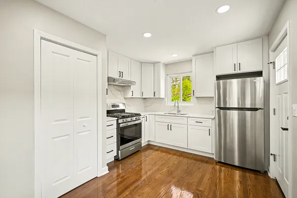 $499,900 | 507 Kenilworth Avenue, Glen Ellyn, IL 60137
