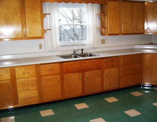 Kitchen. 