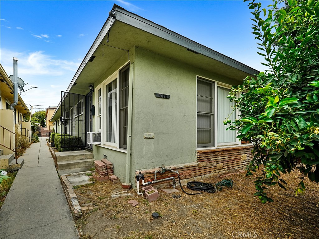 7928 Milton Avenue Whittier, CA 90602 - Photo 4 of 27 a front view of a house