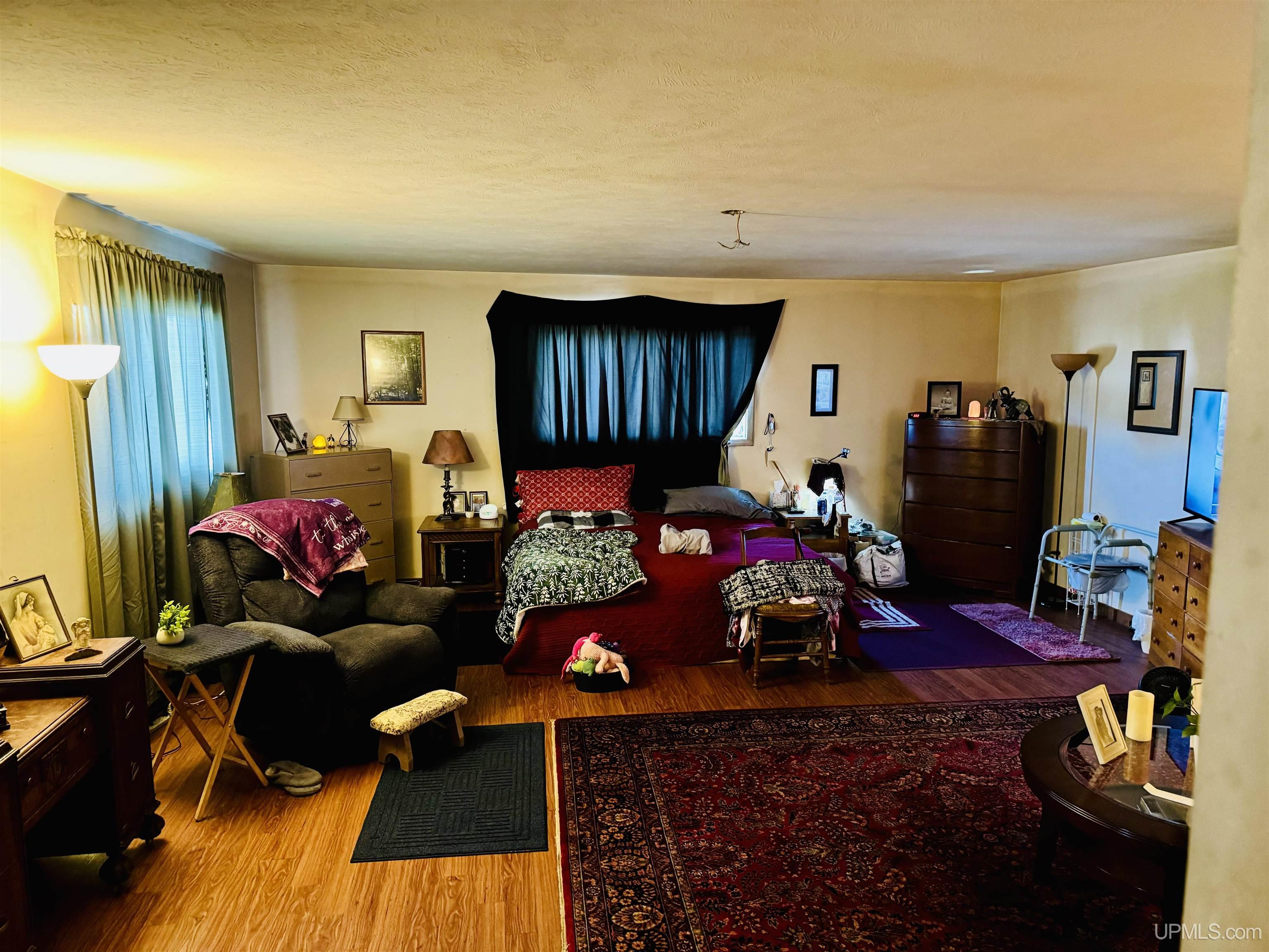 304 Chestnut Street Munising, MI 49862 - Photo 5 of 25