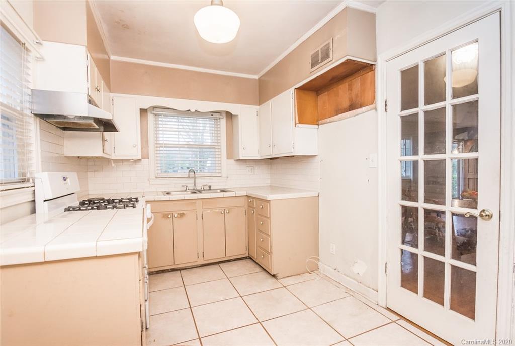 618 Greystone Road Charlotte, NC 28209 - Photo 10 of 21 Gallery Image 10