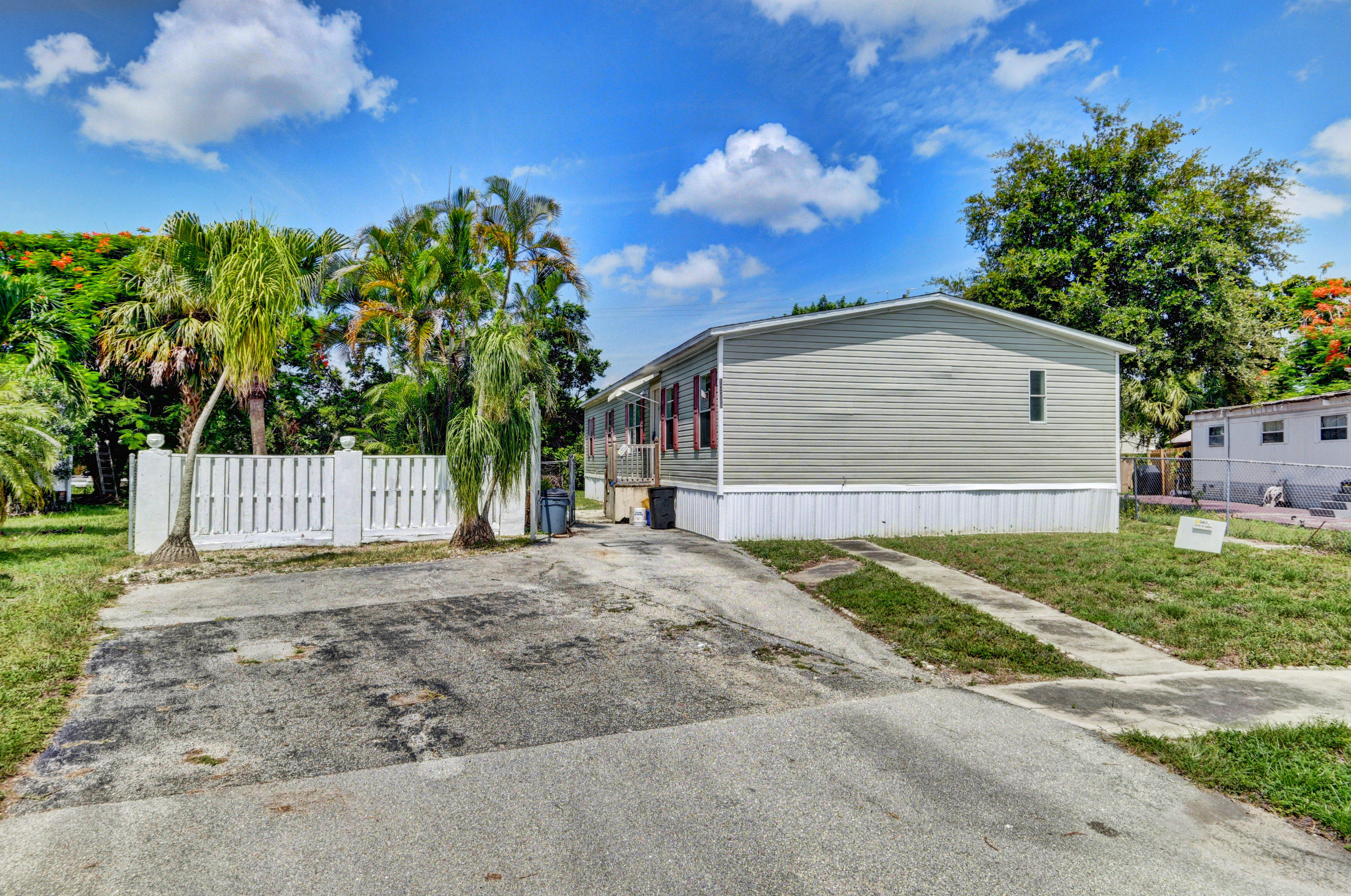10088 Marlin Circle Boca Raton, FL 33428 - Photo 1 of 27 Exterior Front