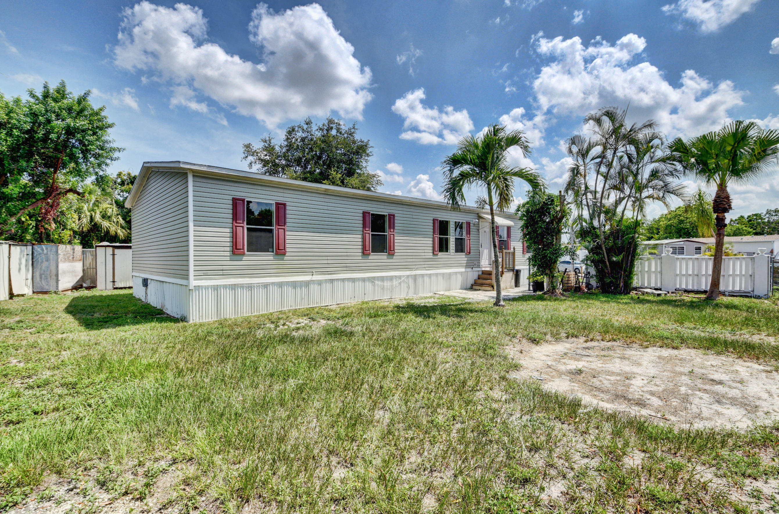10088 Marlin Circle Boca Raton, FL 33428 - Photo 3 of 27 04_dsc_1707_08_09_10_11