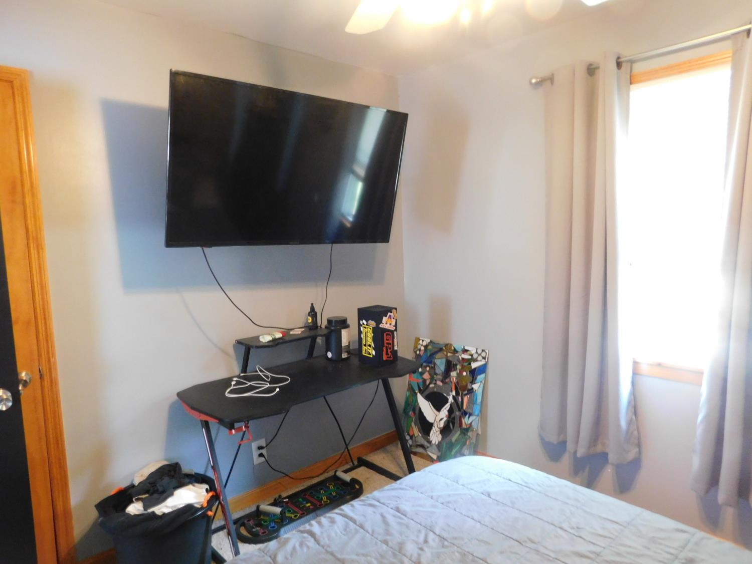 611 Liberty Street Vevay, IN 47043 - Photo 10 of 18