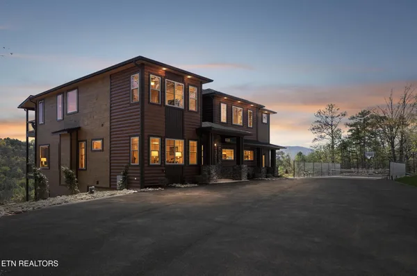 $2,499,900 | 997 King Branch Road, Sevierville, TN 37876