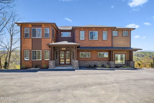 $2,499,900 | 997 King Branch Road, Sevierville, TN 37876