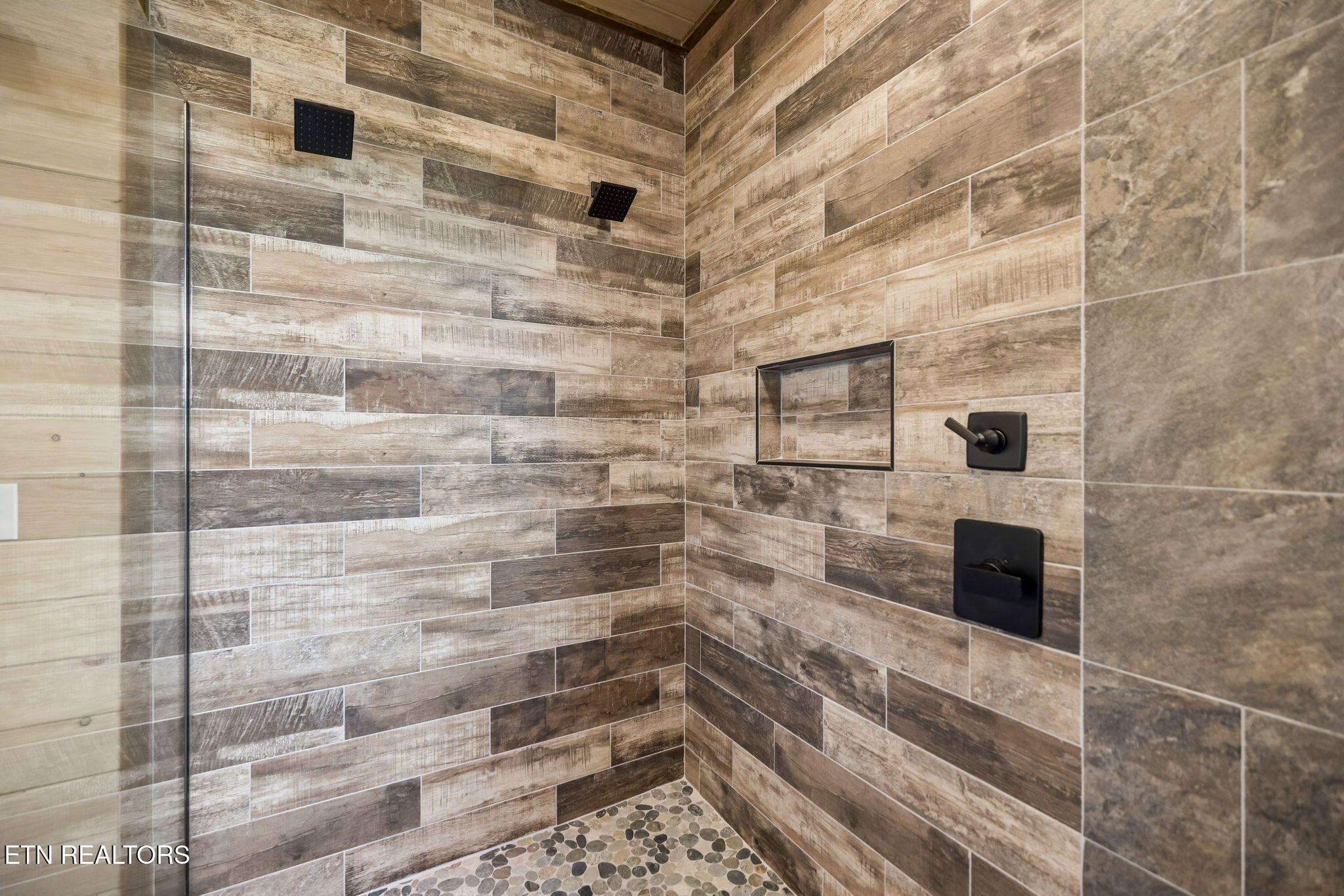 997 King Branch Road Sevierville, TN 37876 - Photo 33 of 60 34-16997 King Branch Rd - 034