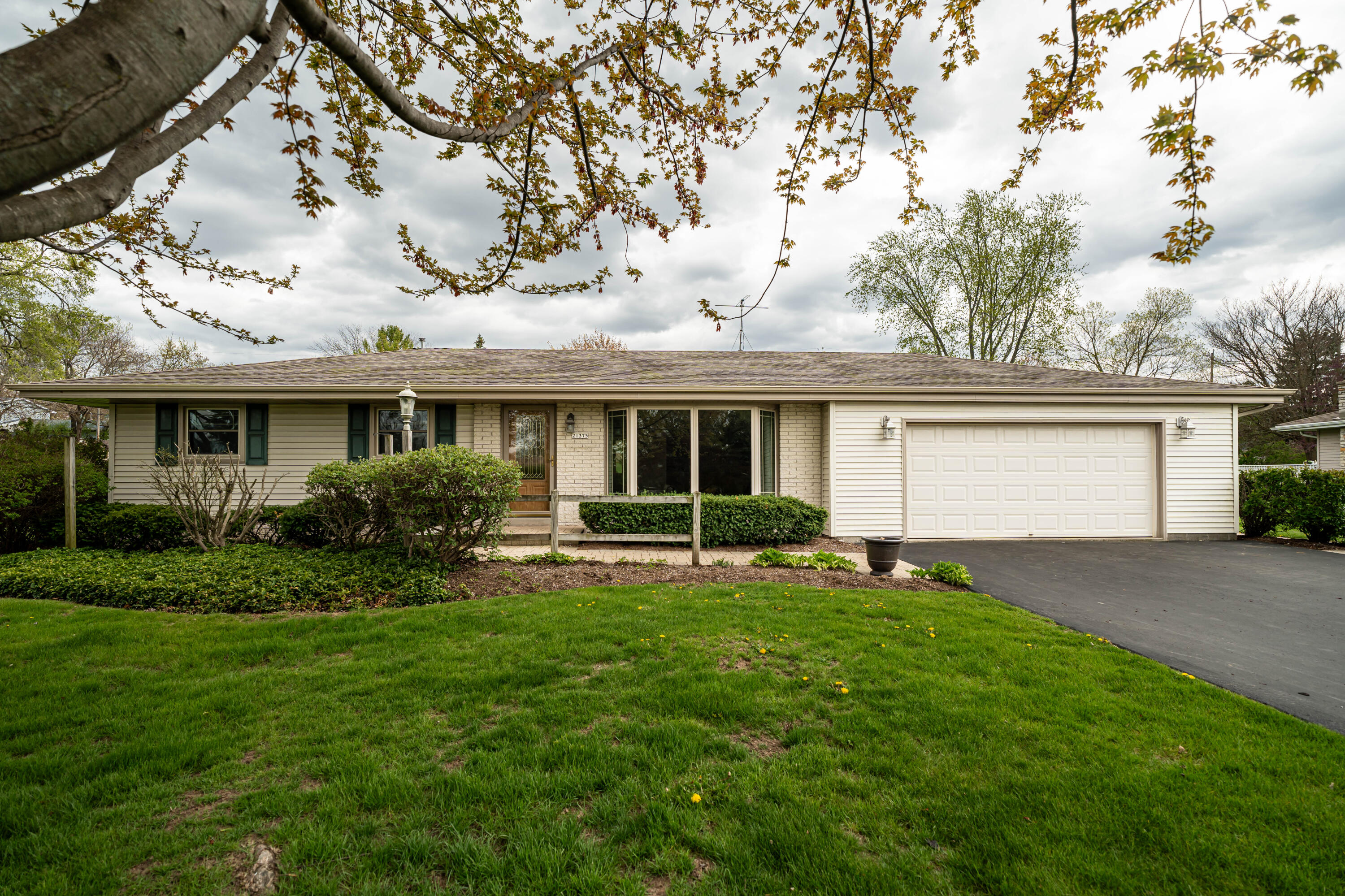 21375 Birdseye Lane Waukesha, WI 53186 - Photo 1 of 1 Welcome Home!