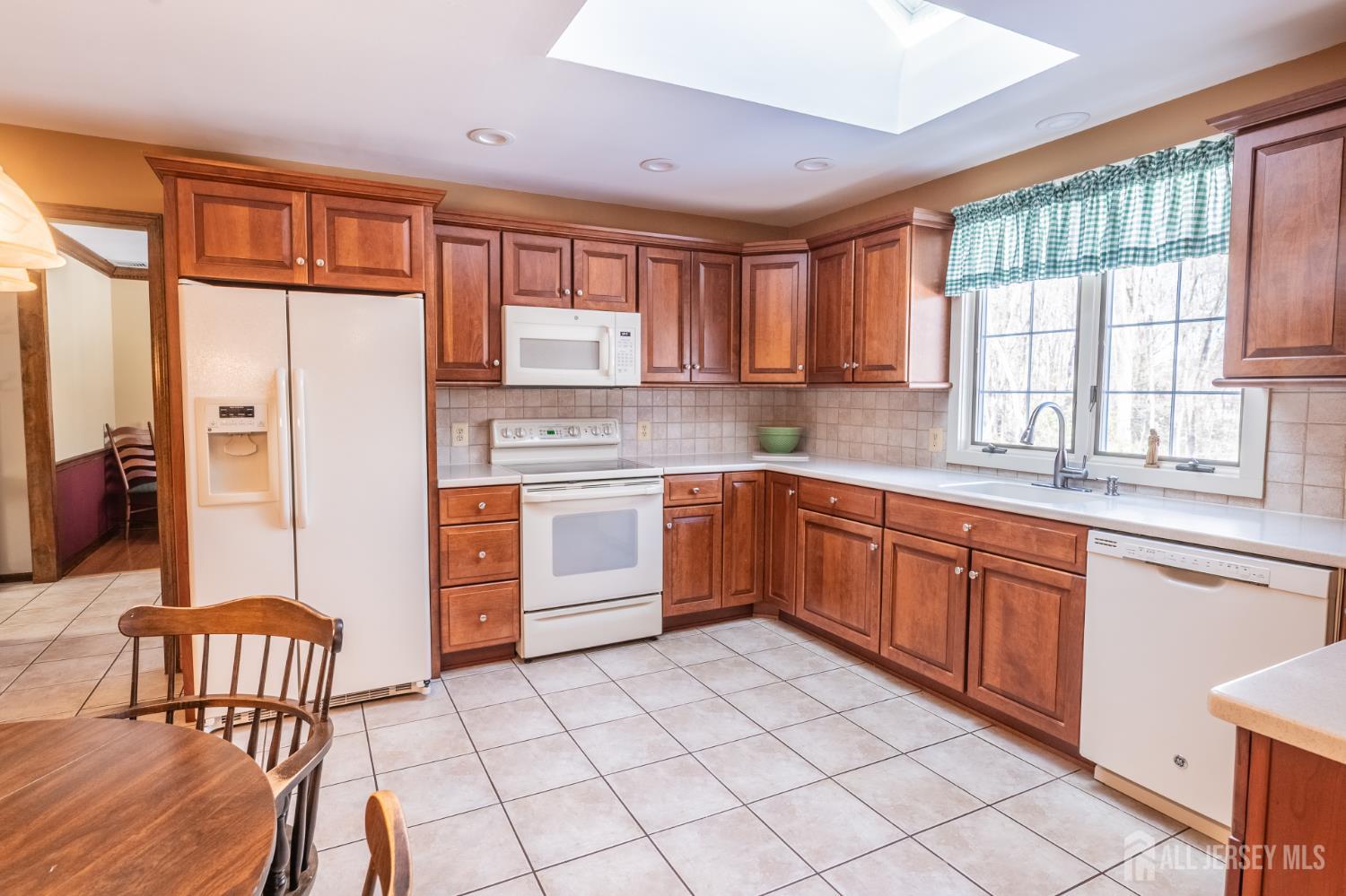 59 Dayton Road Jamesburg, NJ 08831 - Photo 13 of 67