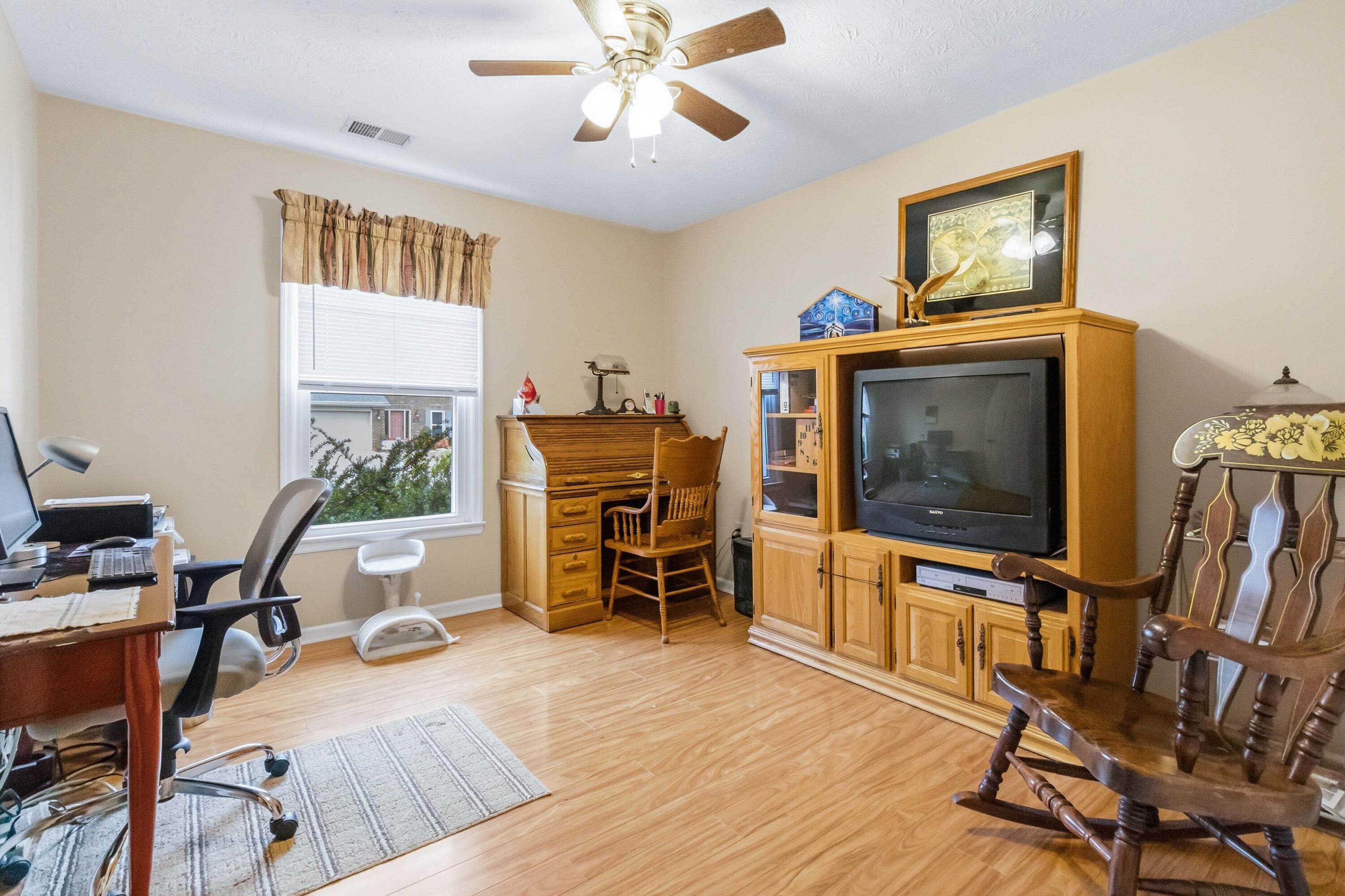 996 Wedgewood Road Lexington, KY 40514 - Photo 17 of 39 031