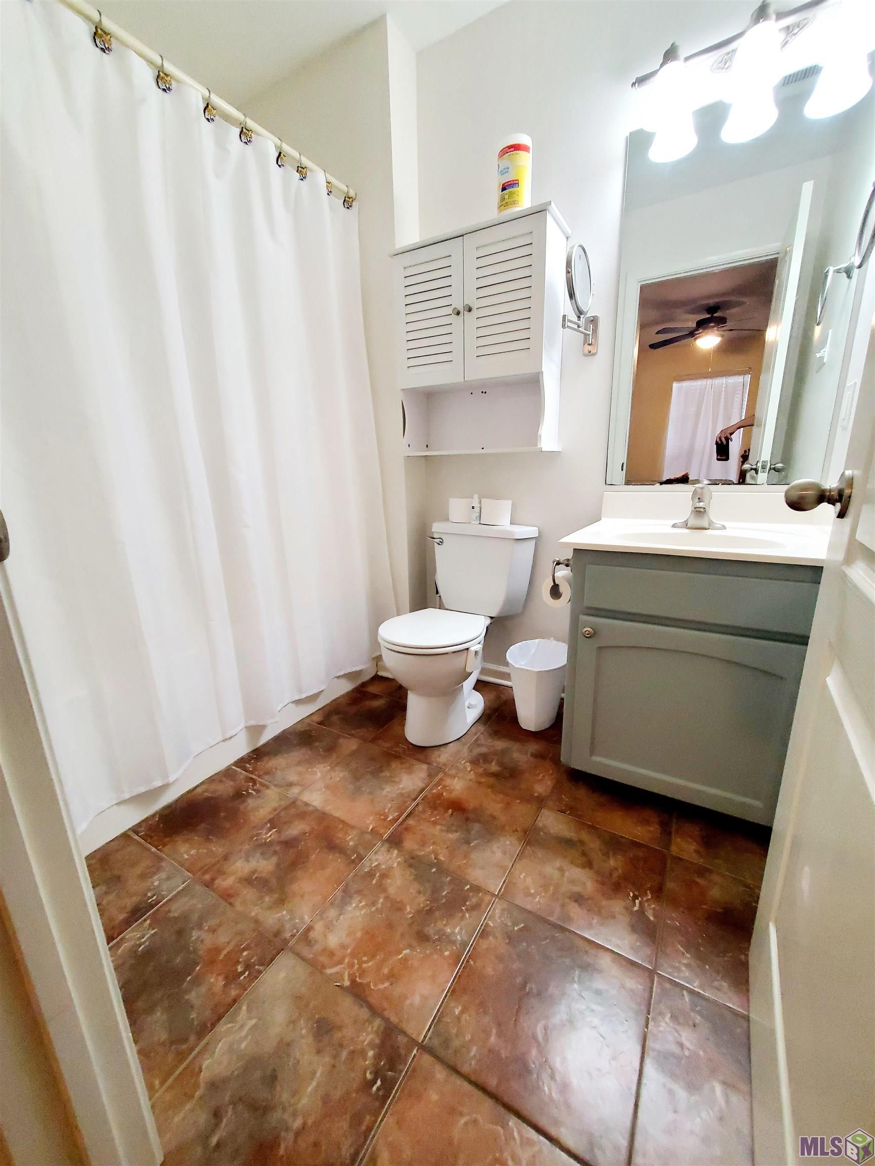 20996 Diversion Canal Road St. Amant, LA 70774 - Photo 25 of 44