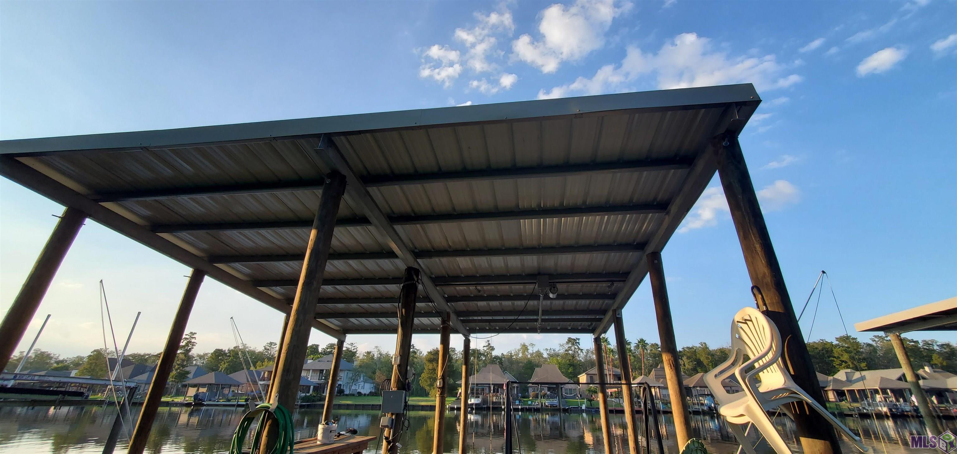 20996 Diversion Canal Road St. Amant, LA 70774 - Photo 8 of 44