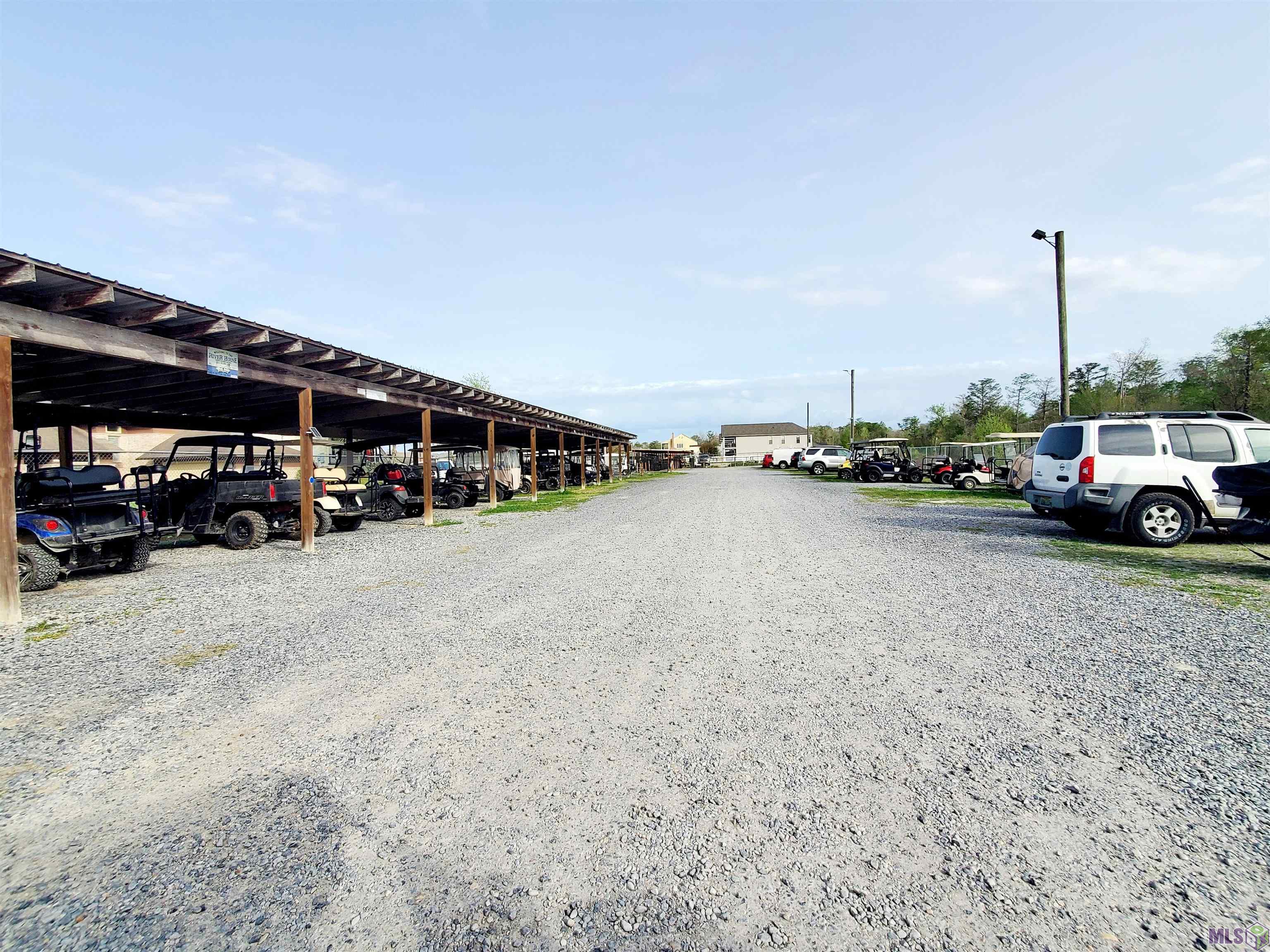 20996 Diversion Canal Road St. Amant, LA 70774 - Photo 10 of 44