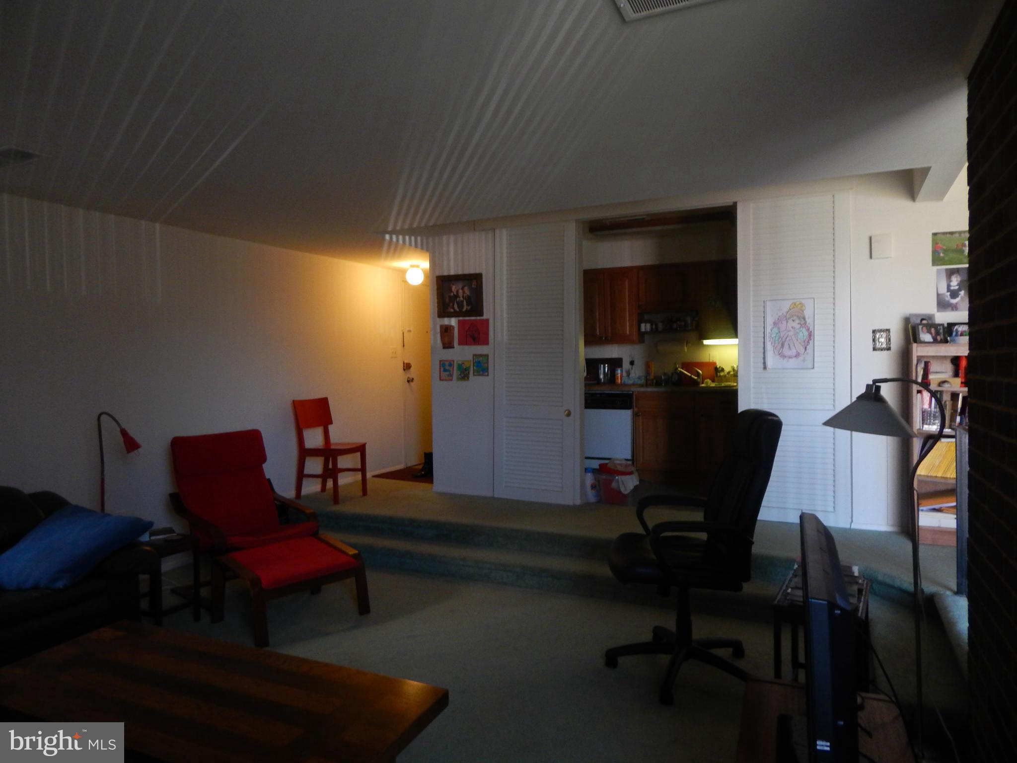 2105 Walsh View Terrace, Unit 15102 Silver Spring, MD 20902 - Photo 6 of 30 Family Room