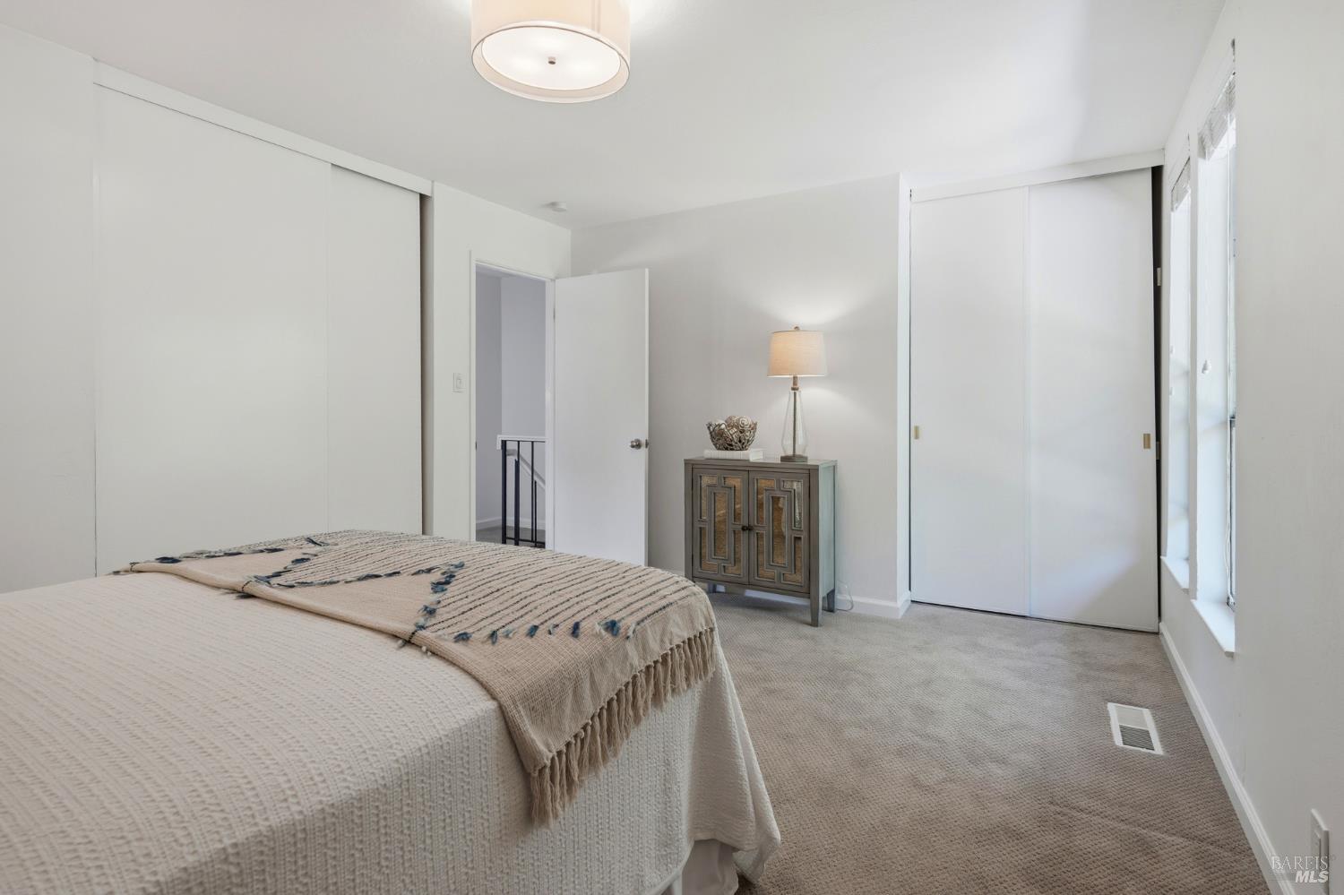 245 Roundtree Way San Rafael, CA 94903 - Photo 12 of 26