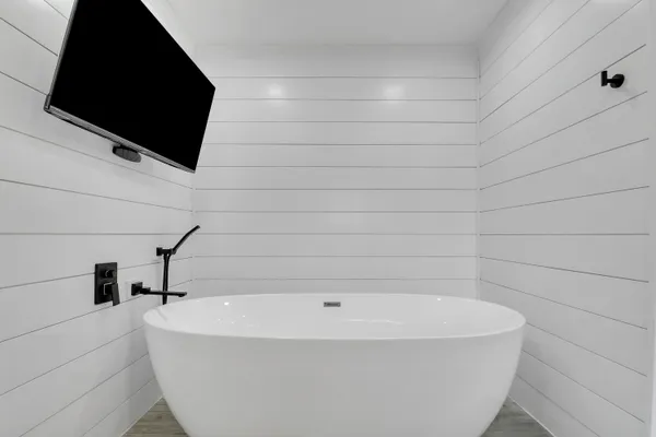 a bathroom with a bathtub