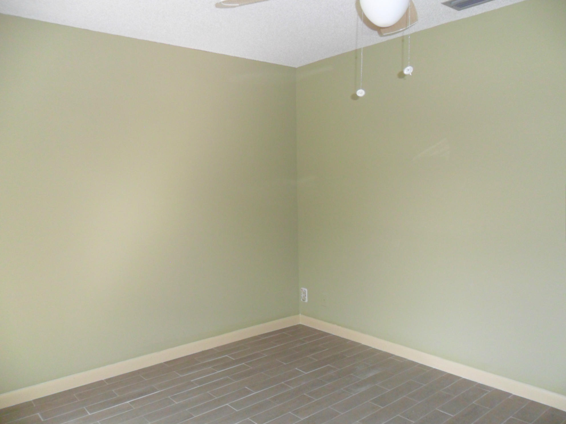 6311 Lasalle Road Delray Beach, FL 33484 - Photo 16 of 34 a view of a small space