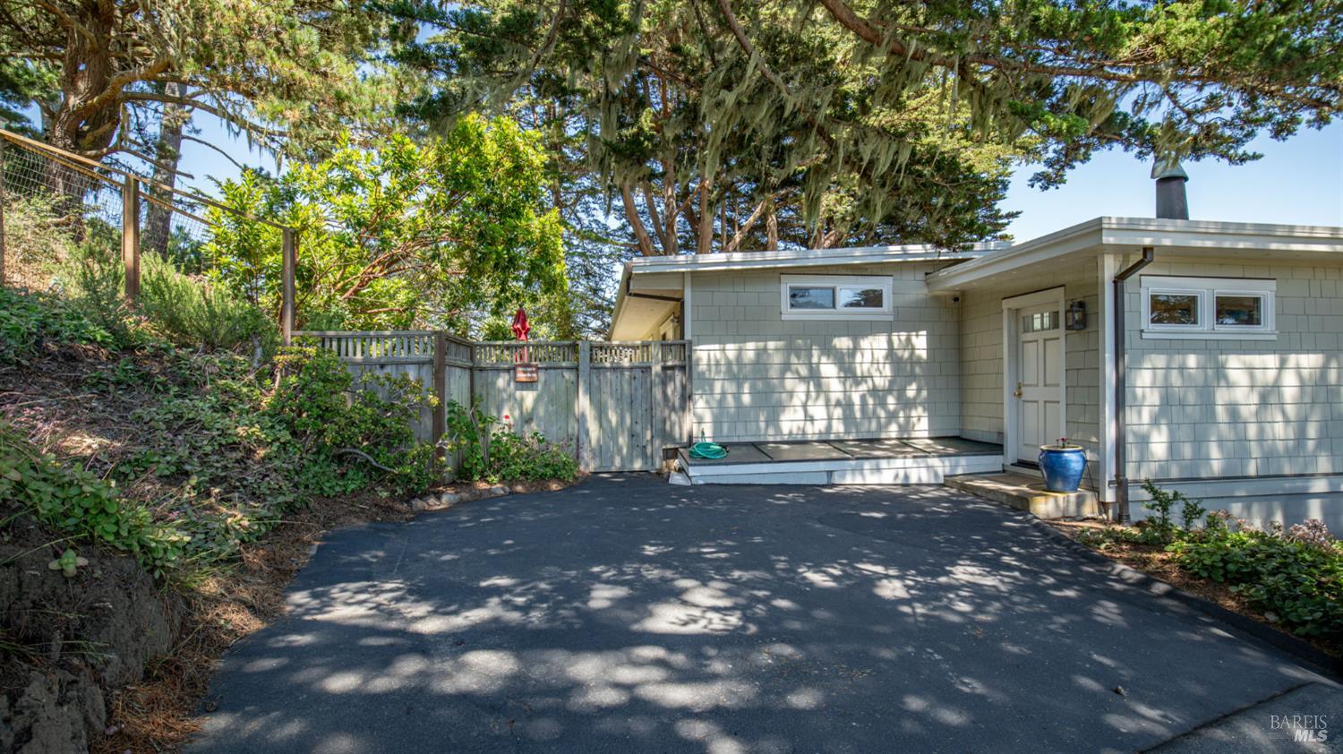 120 Sunset Way Muir Beach, CA 94965 - Photo 13 of 46