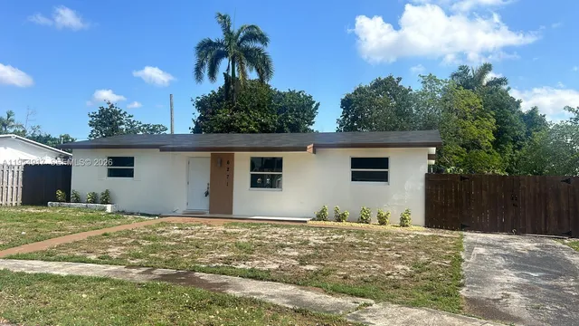 $520,000 | 6271 Farragut Street, Hollywood, FL 33024