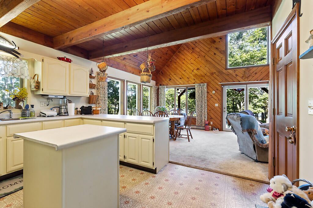 691 Middle Road Dresden, ME 04342 - Photo 13 of 82 15