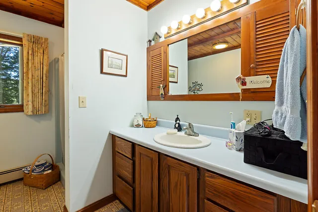 $875,000 | 691 Middle Road, Dresden, ME 04342