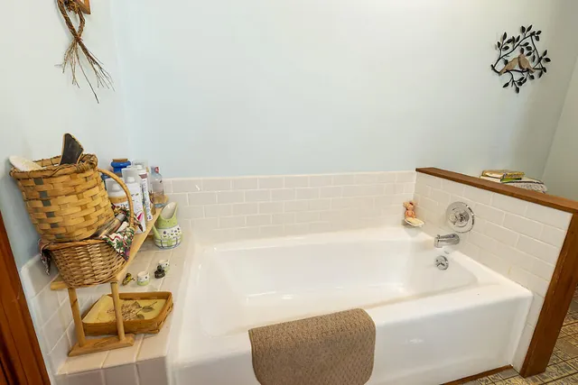 $875,000 | 691 Middle Road, Dresden, ME 04342