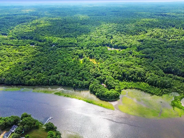 $875,000 | 691 Middle Road, Dresden, ME 04342