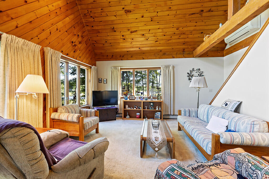 691 Middle Road Dresden, ME 04342 - Photo 7 of 82 9