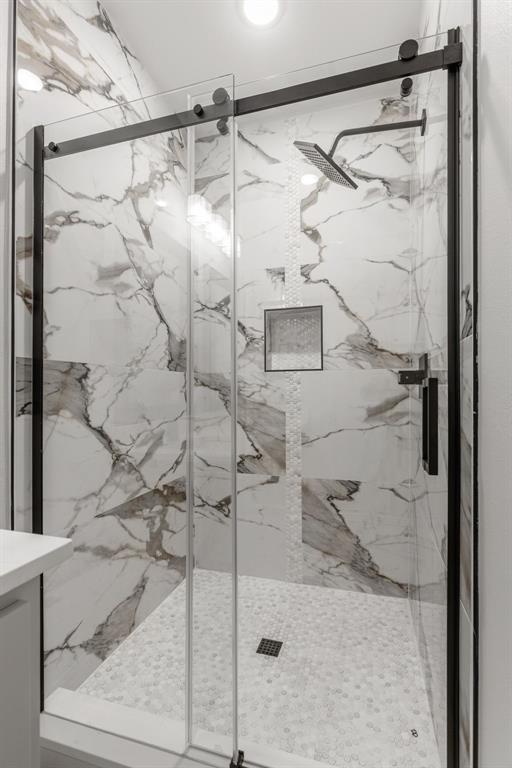 1616 Monroe Street Wichita Falls, TX 76309 - Photo 9 of 21 a bathroom with a shower