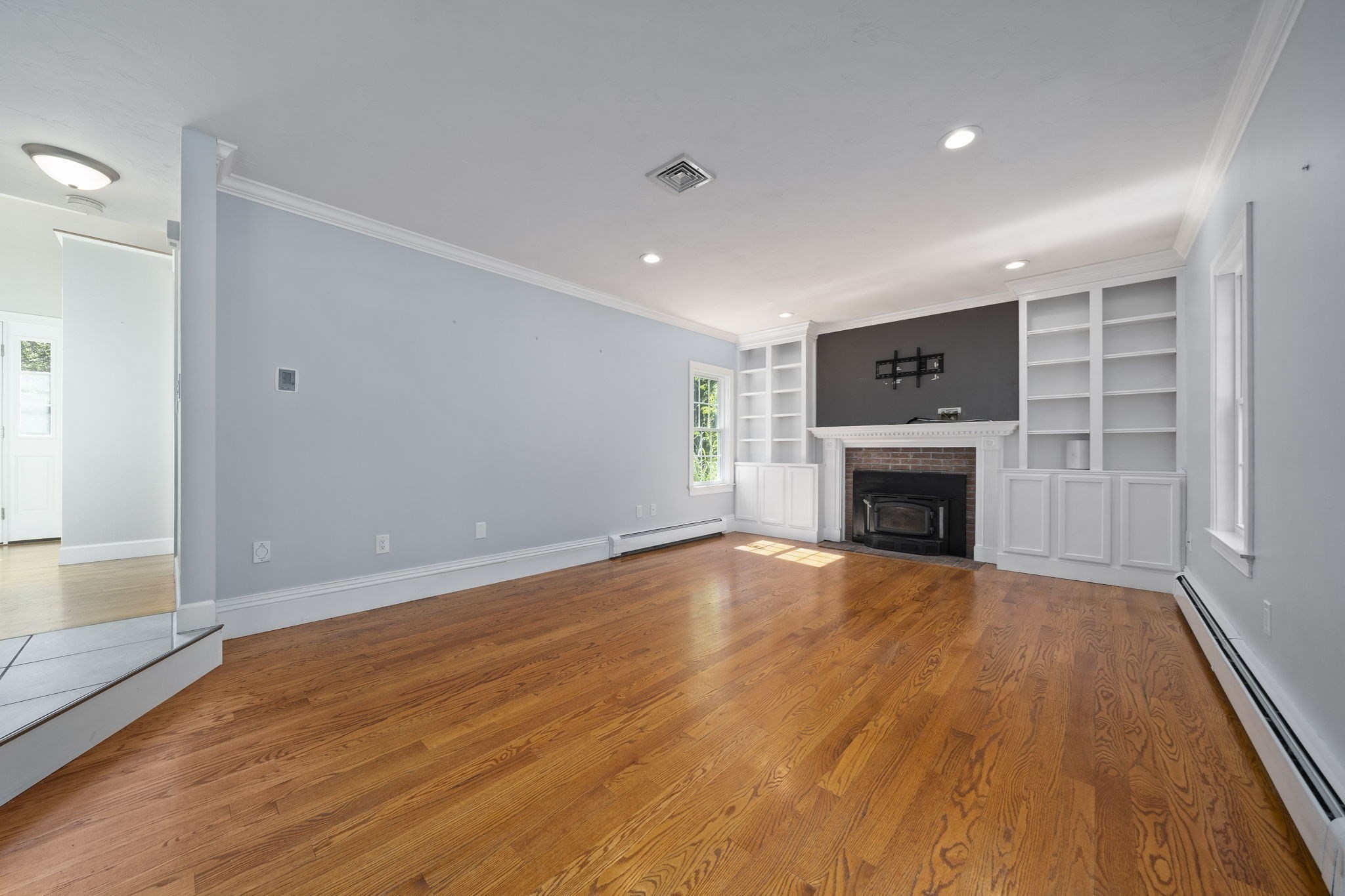 4 Bruce Road Holbrook, MA 02343 - Photo 10 of 41 Gallery Image 10
