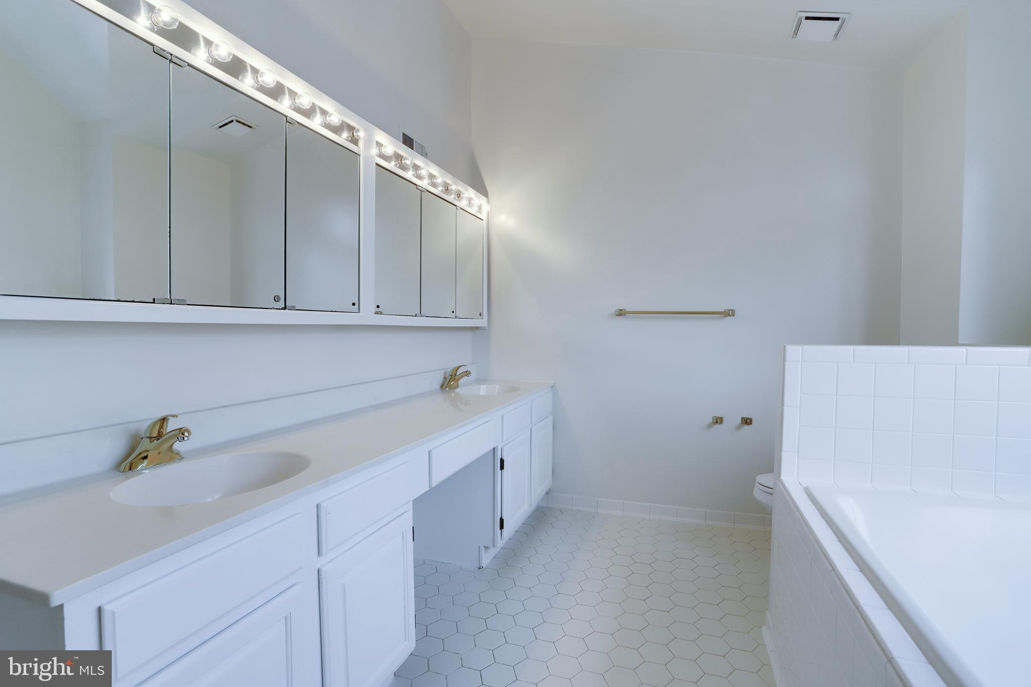 3050 South Glebe Road Arlington, VA 22206 - Photo 28 of 67