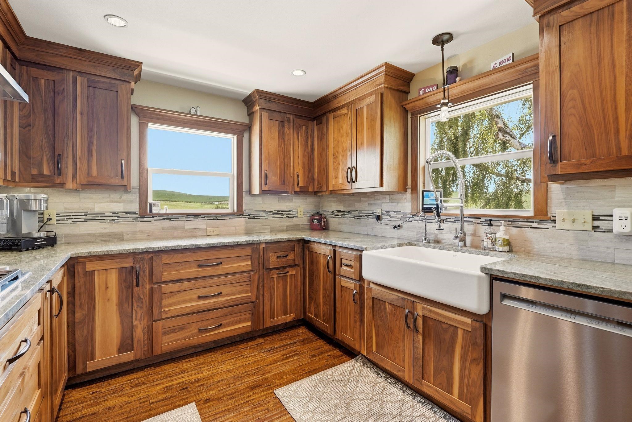 12103 East Spring Valley Road Latah, WA 99018 - Photo 10 of 49