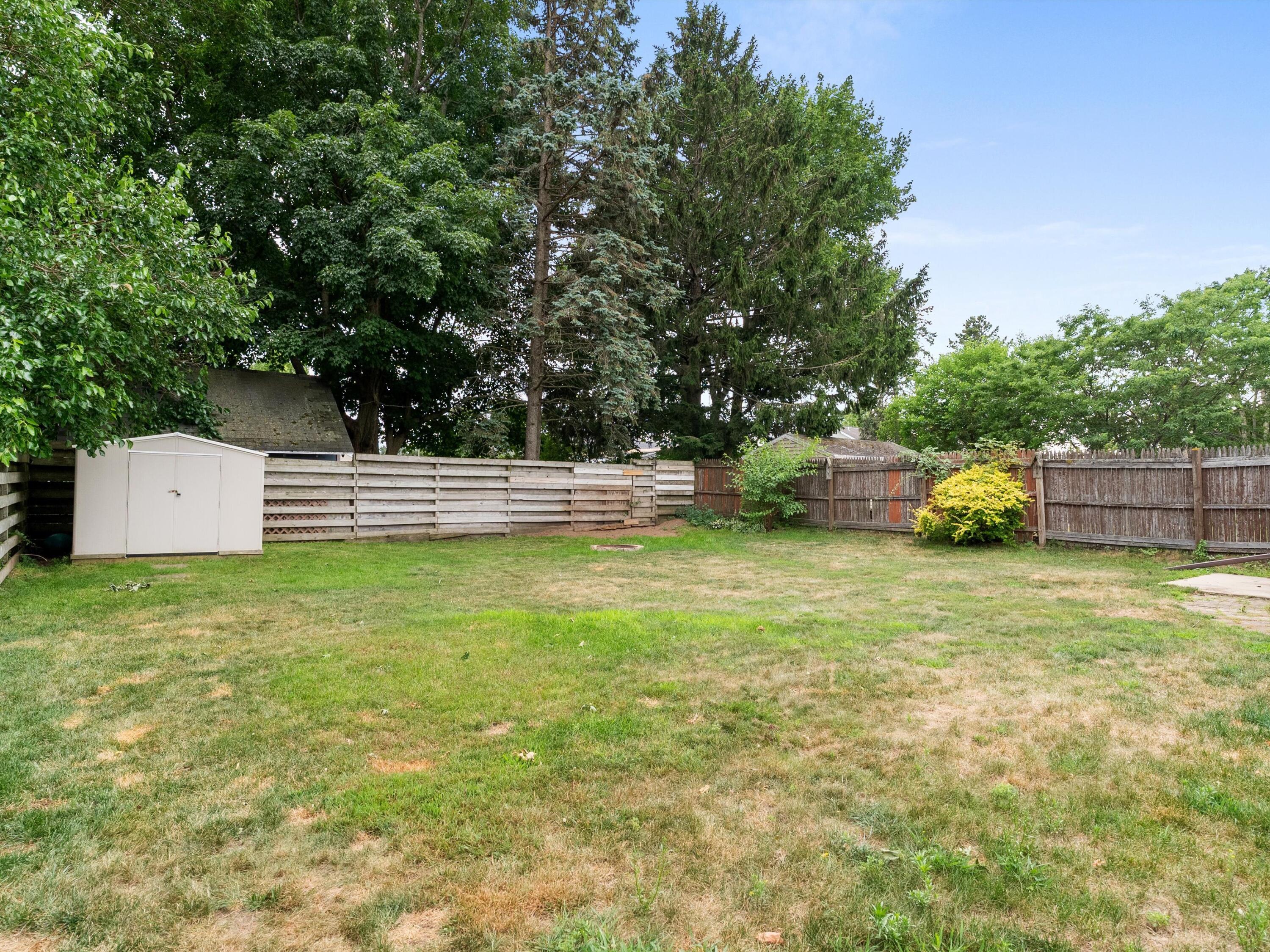 2117 32nd Street Two Rivers, WI 54241 - Photo 6 of 31 06-DSC00356
