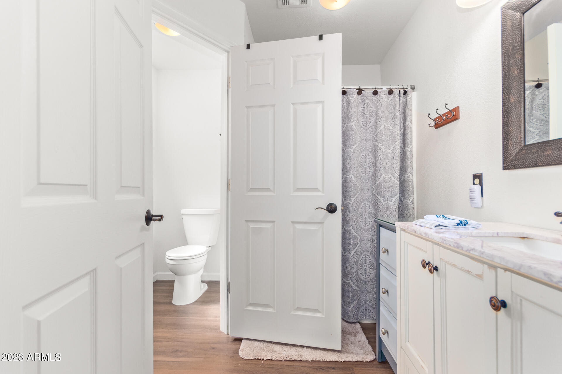 17902 East Trails End Road Spring Valley, AZ 86333 - Photo 21 of 37 Master Bathroom
