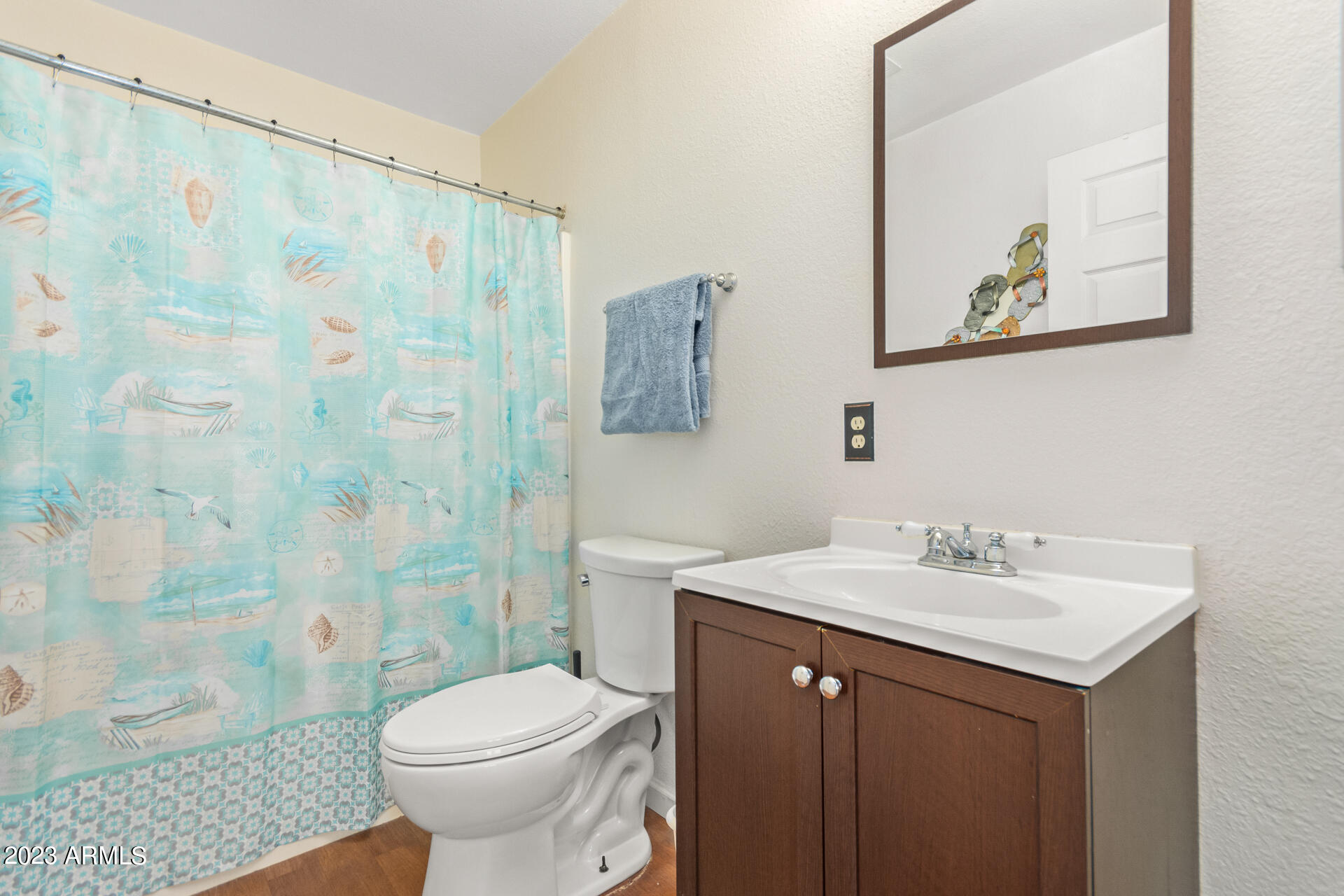 17902 East Trails End Road Spring Valley, AZ 86333 - Photo 25 of 37 Guest Bathroom