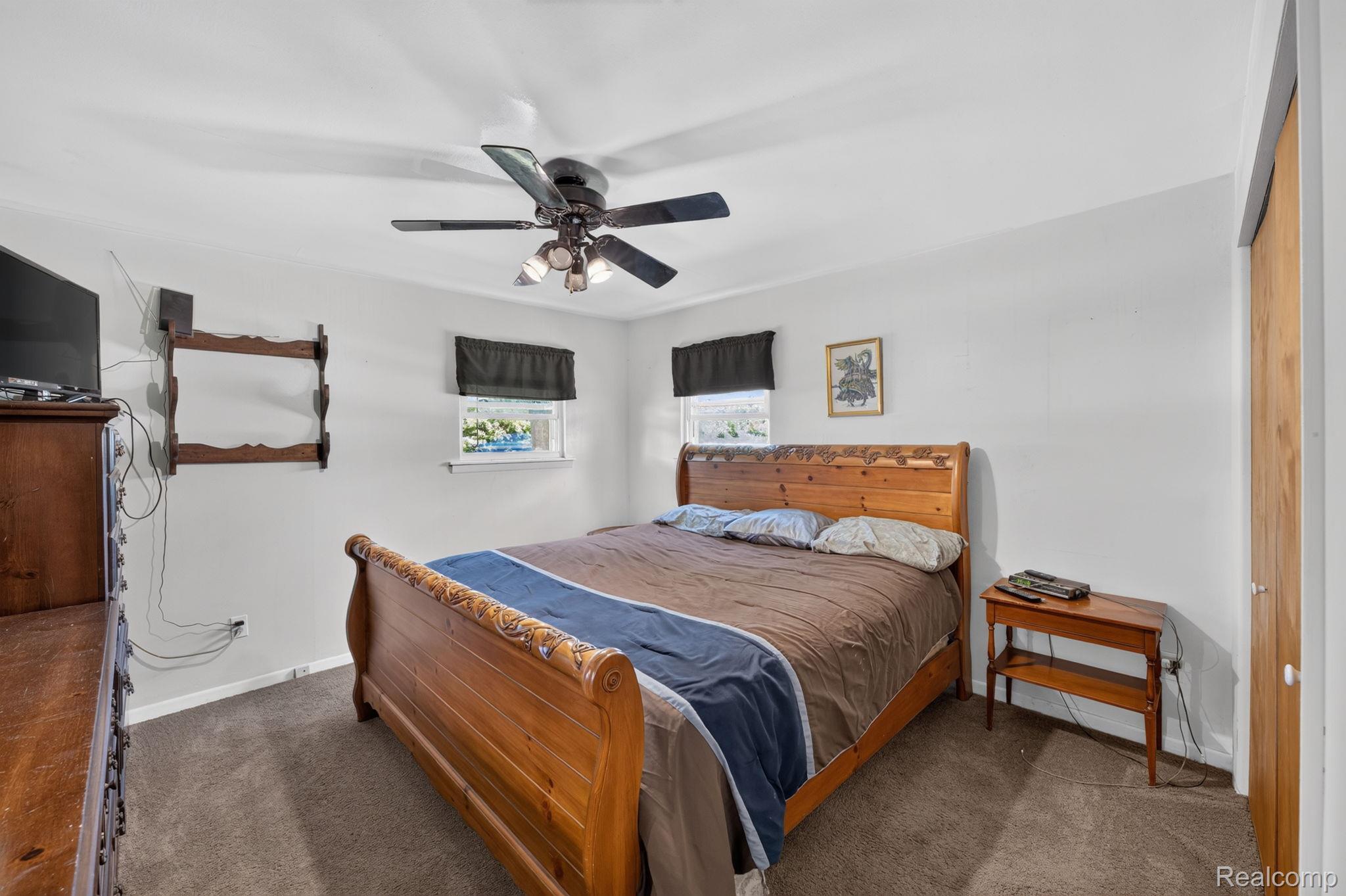 5233 Torrey Road Flint, MI 48507 - Photo 16 of 45 19-web-or-mls-DSC_5582.jpg
