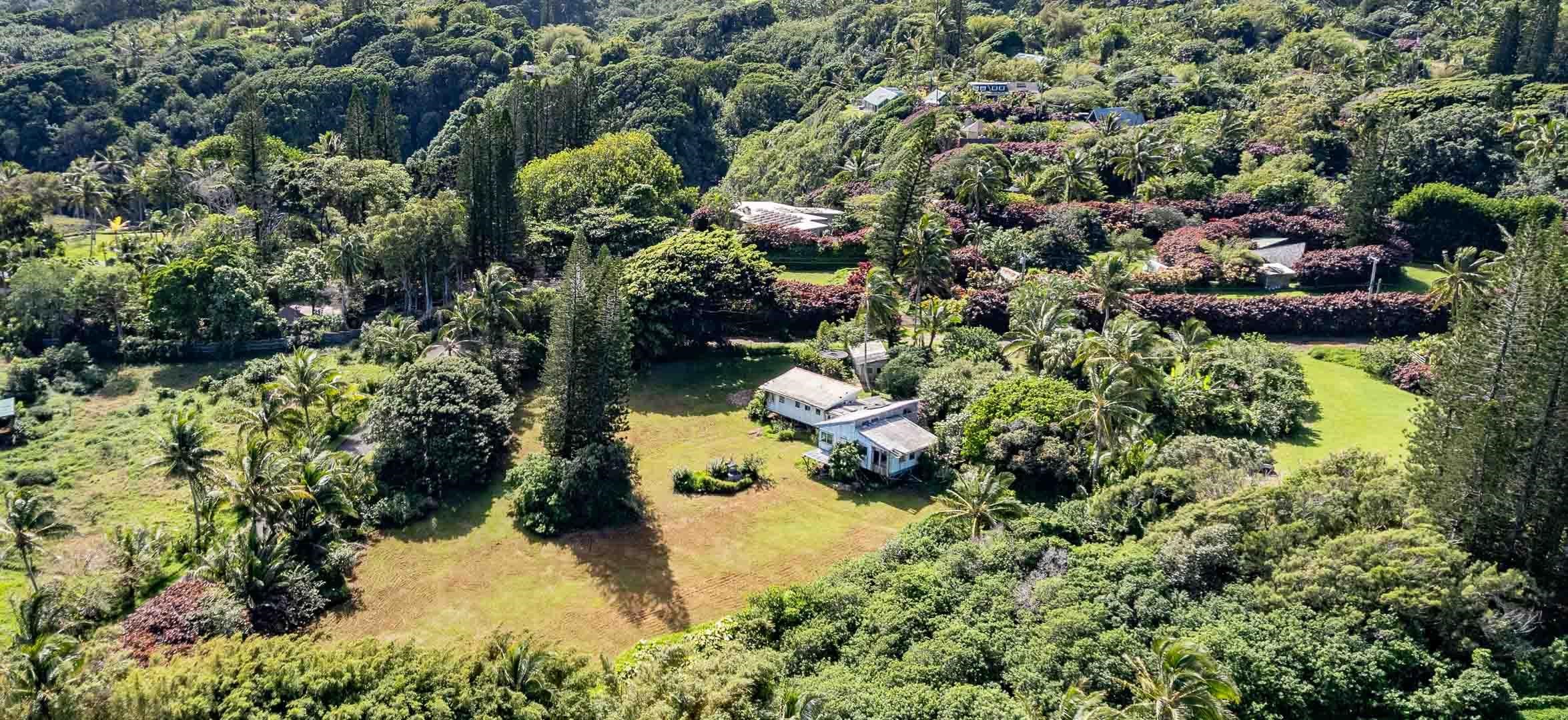 210 Door Of Faith Road Haiku, HI 96708 - Photo 15 of 46