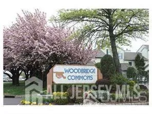 $2,100 | 1501 Woodbridge Commons Way, Iselin, NJ 08830