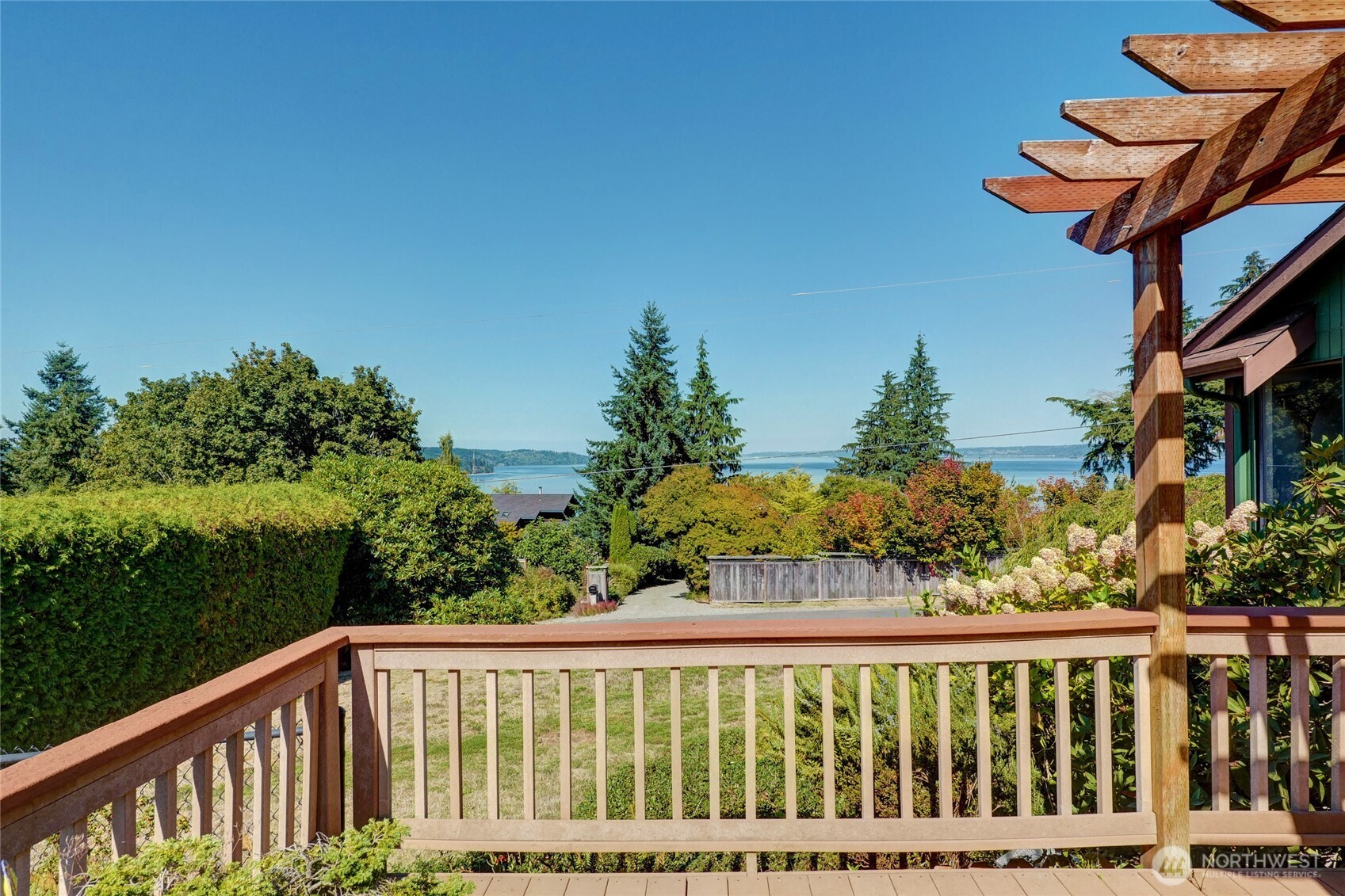 6809 Southwest Maury Park Road Vashon, WA 98070 - Photo 28 of 37 a view of a wooden fence